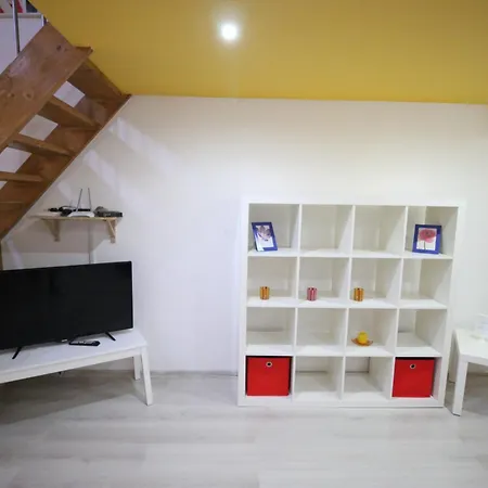 Budapest Easy Flat Oktogon *