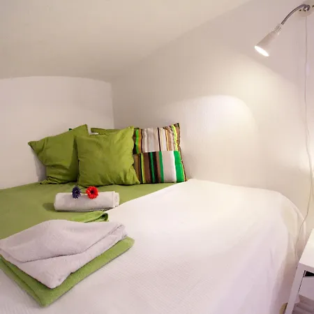 Easy Flat Oktogon * בודפשט