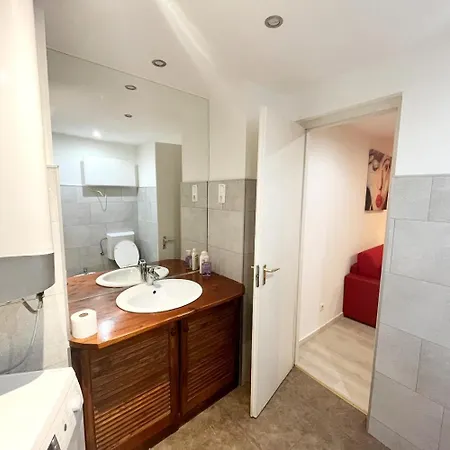 Easy Flat Oktogon Apartament *