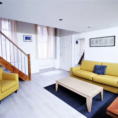 Easy Flat Oktogon Apartmán *